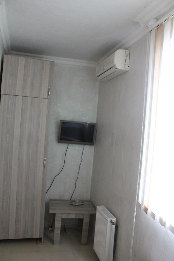 Hotel Lim Batumi Kültér fotó
