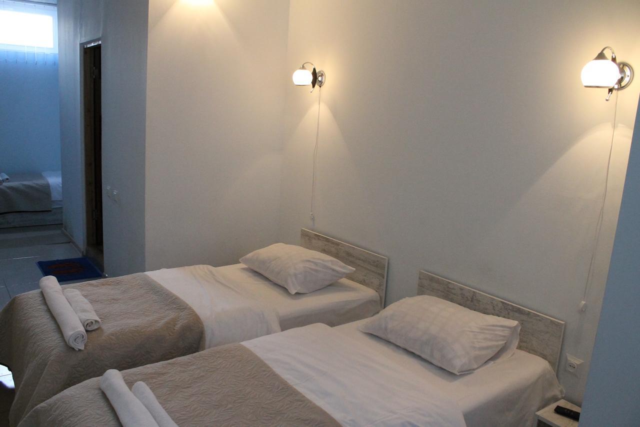 Hotel Lim Batumi Kültér fotó