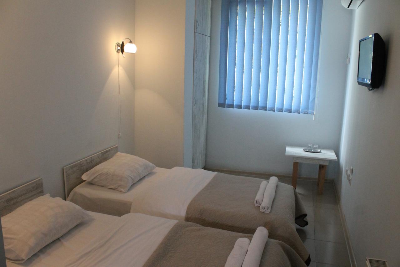 Hotel Lim Batumi Kültér fotó